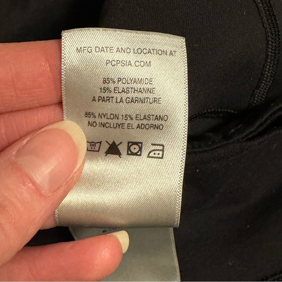 Patagonia Crop Capri Leggings Women’s Size Small - Picture 7 of 7